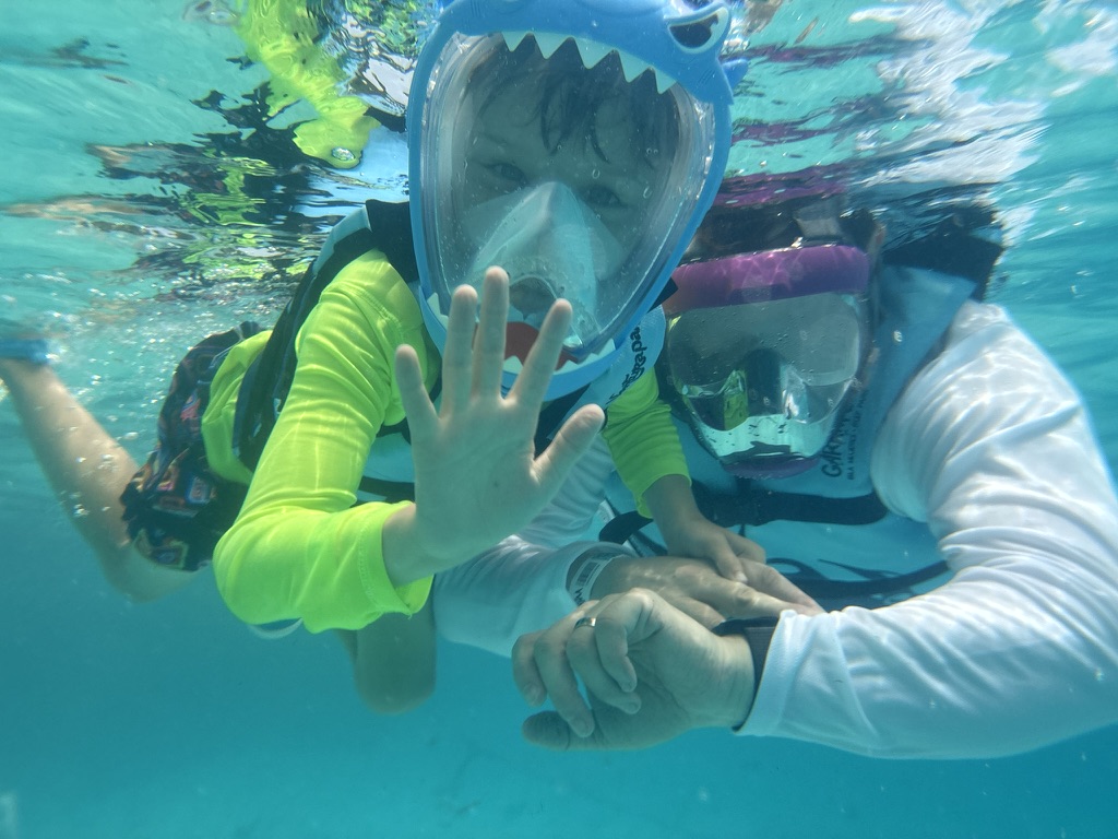 Snorkeling together in the Caribbean